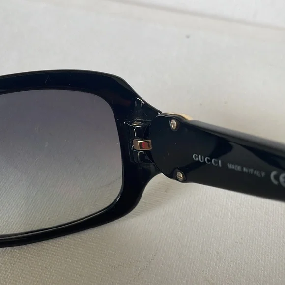 ❌SOLD ❌Authentic Sunglasses Gucci. - Picture 12 of 15